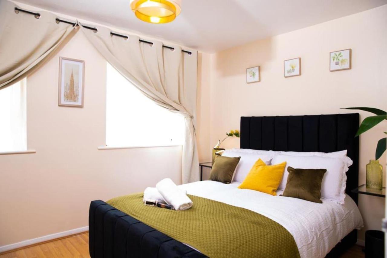 Inviting 1-bed In Near Hotsput Appartamento Londra