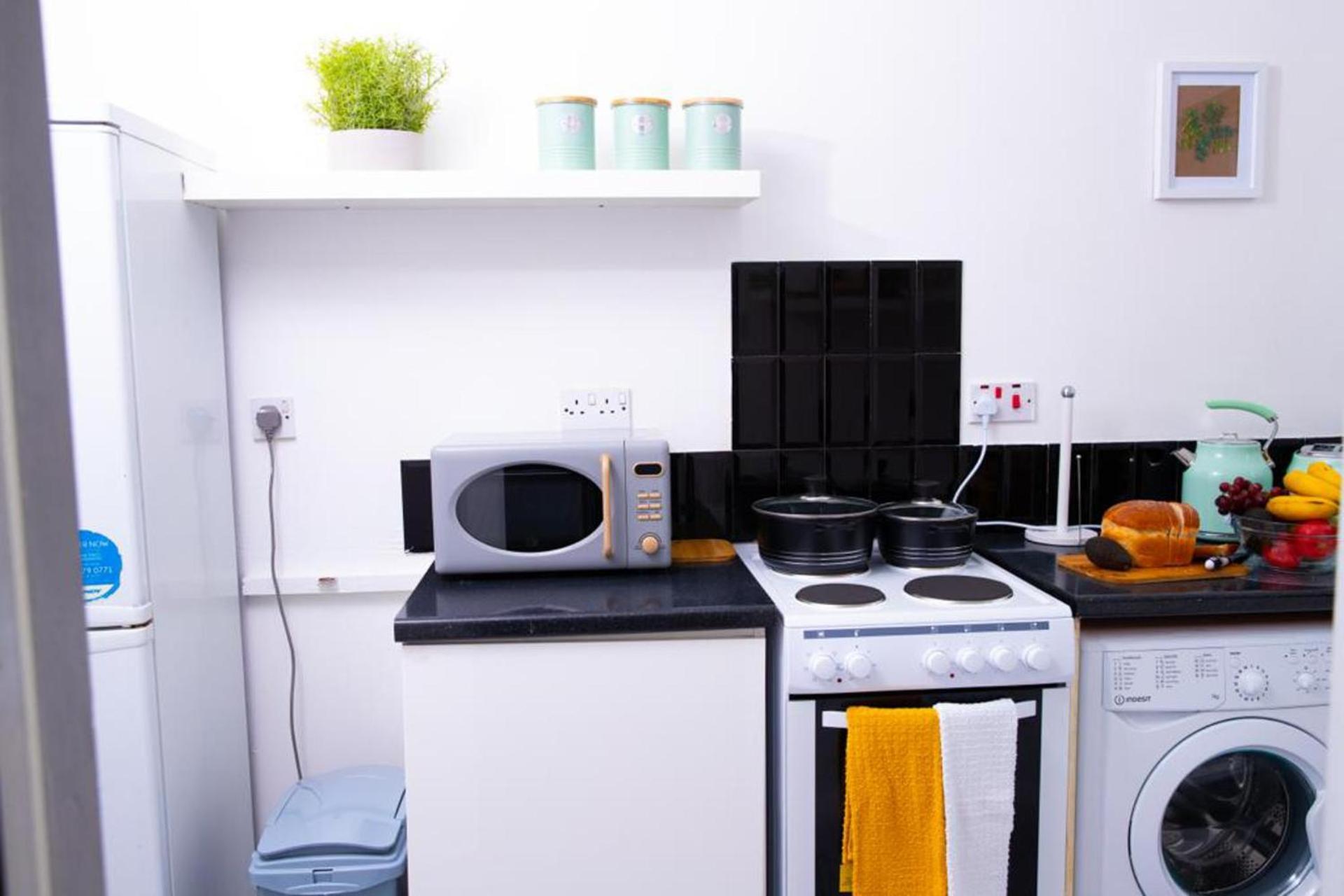 Inviting 1-bed In Near Hotsput Appartamento *